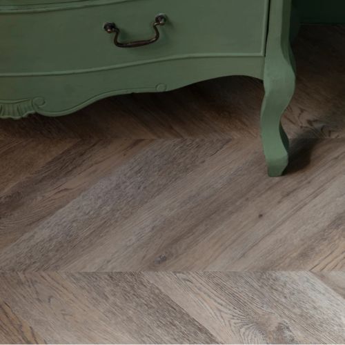 Кварц виниловый ламинат Vinilam Parquet Chevron RI153616CL4 Шеврон Шампань