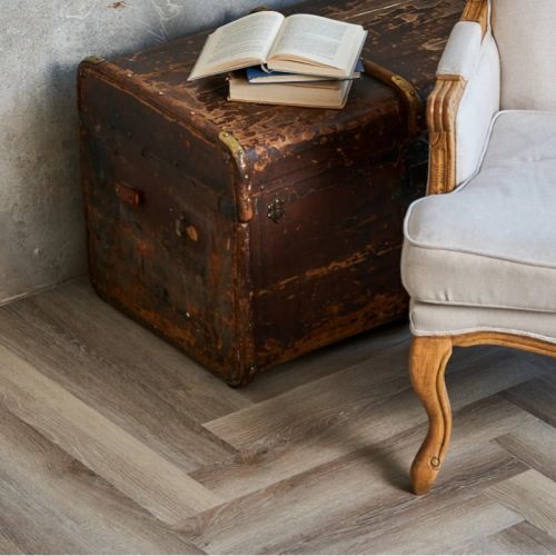 Кварц виниловый ламинат Vinilam Parquet Herringbone IS11122 Паркет Эрмитаж